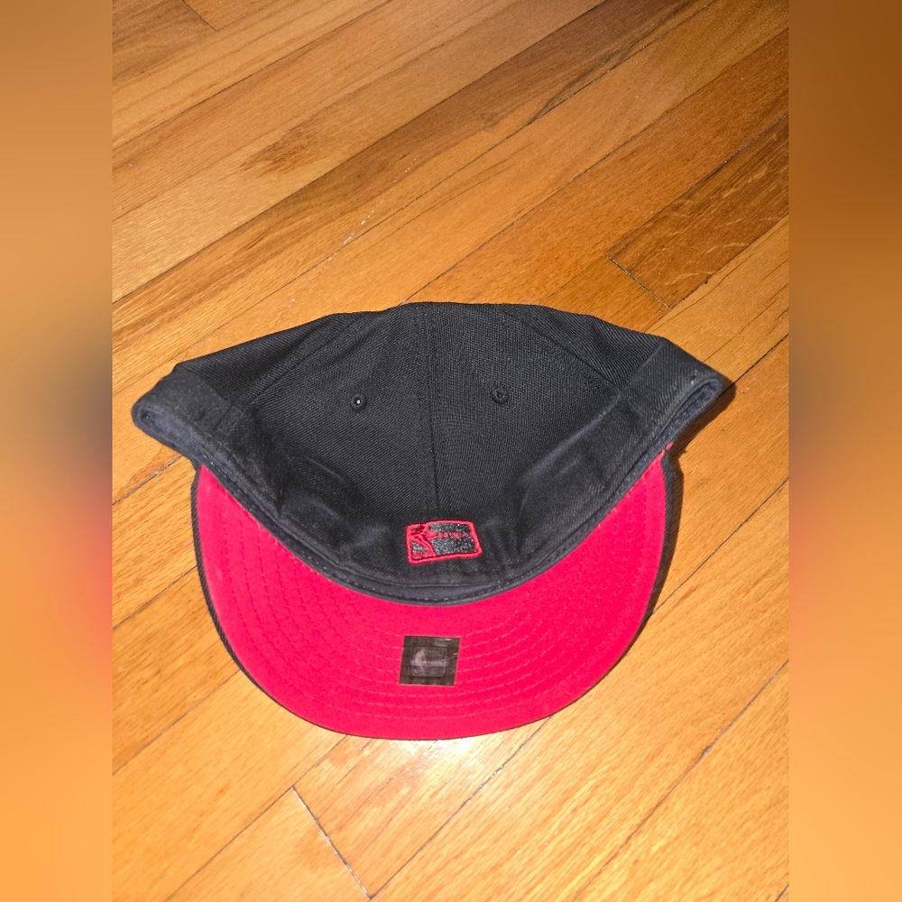 Vintage Washington Bullets New Era Black and Red Cap - Picture 2 of 3